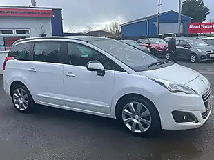 Used 2015 Peugeot 5008 Active White - Interior and Exterior details 10