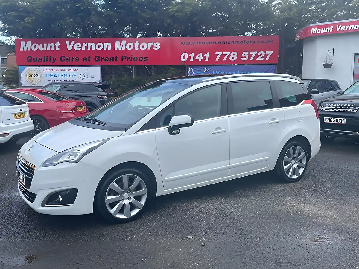 Used 2015 Peugeot 5008 Active White - Interior and Exterior details 5