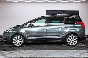 Used 2015 Peugeot 5008 Allure Grey - Interior and Exterior details 6