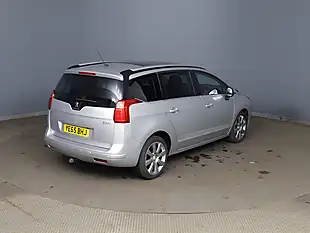 Used 2015 Peugeot 5008 Allure Silver - Interior and Exterior details 6