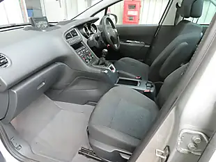 Used 2015 Peugeot 5008 Allure Silver - Interior and Exterior details 8