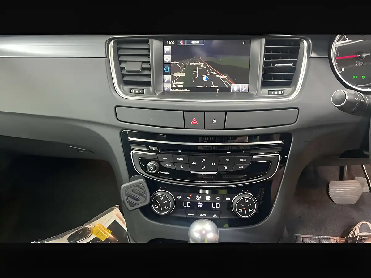 Used 2015 Peugeot 508 GT Black - Interior and Exterior details 18