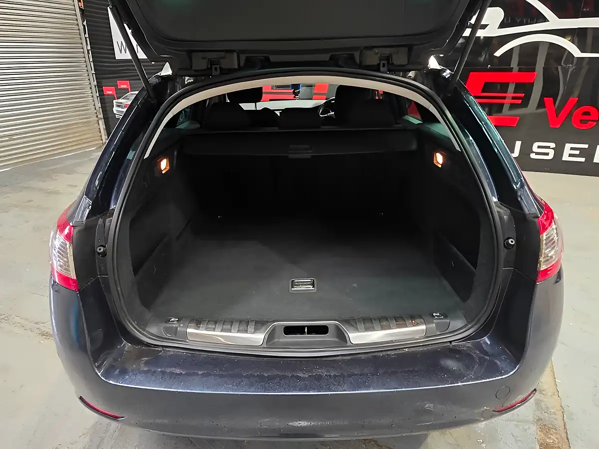 Used 2015 Peugeot 508 Sw Active Blue - Interior and Exterior details 20