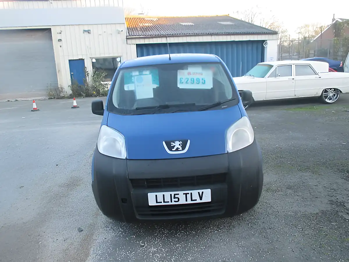 Used 2015 Peugeot Bipper S Blue - Front View