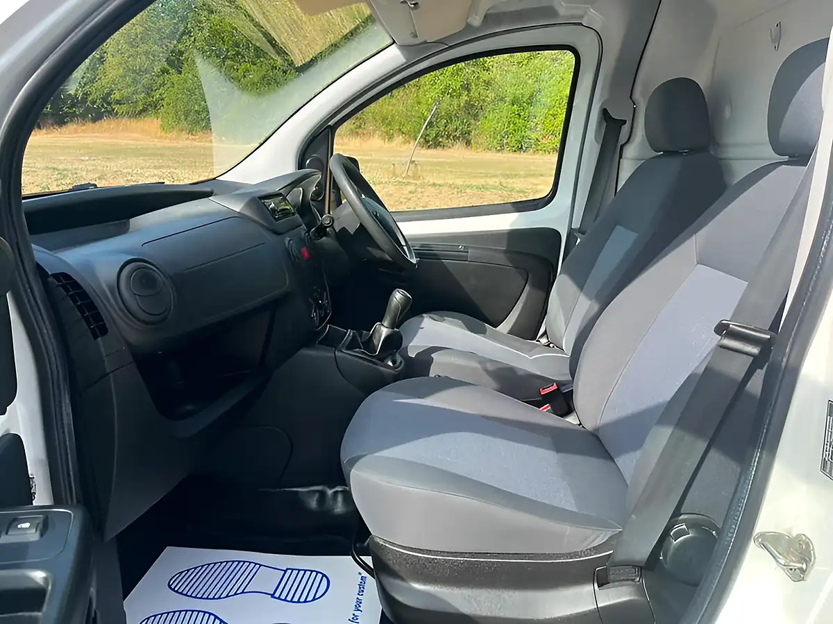 Used 2015 Peugeot Bipper S L1 H1 White - Interior and Exterior details 6