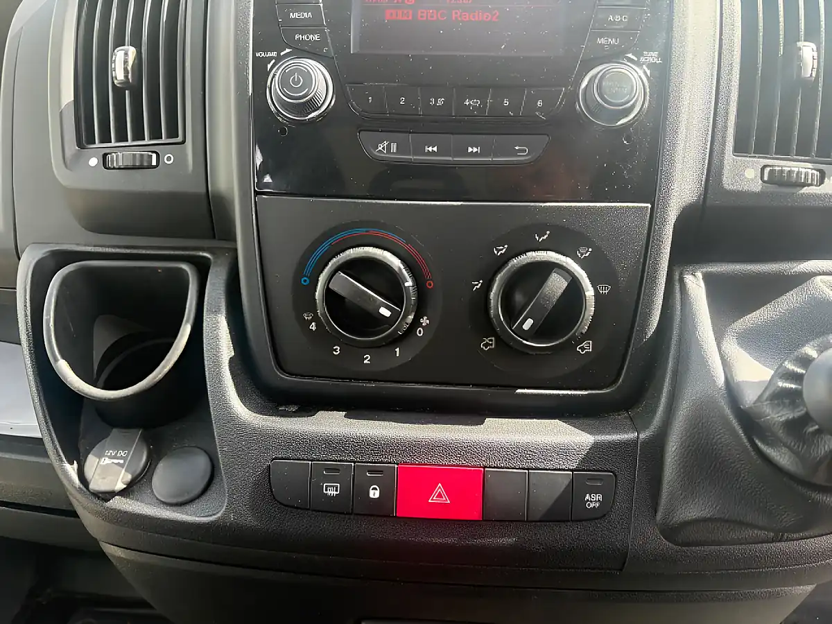 Used 2015 Peugeot Boxer 335 L3 H2 White - Interior and Exterior details 15