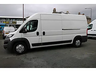 Used 2015 Peugeot Boxer 435 L3H2 P/V White - Interior and Exterior details 4