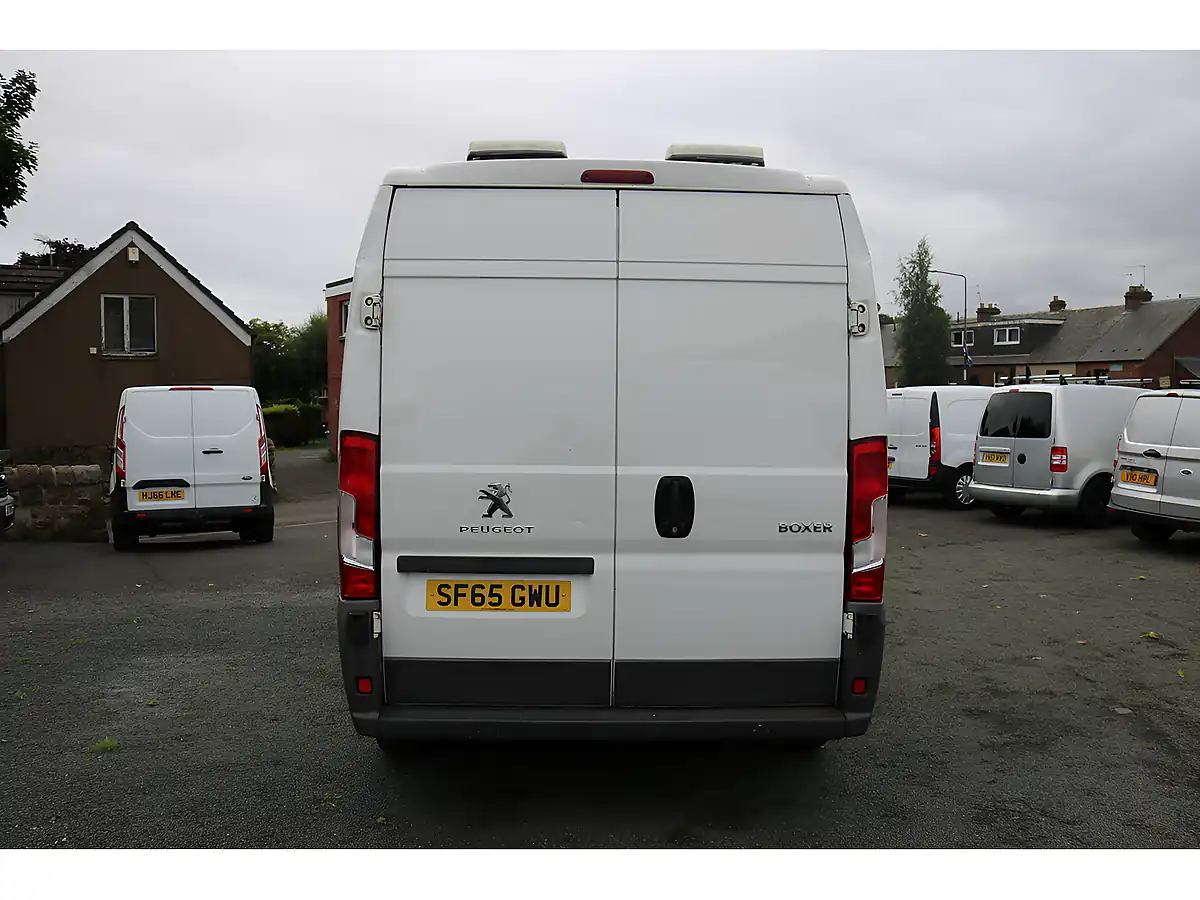 Used 2015 Peugeot Boxer 435 L3H2 P/V White - Interior and Exterior details 7