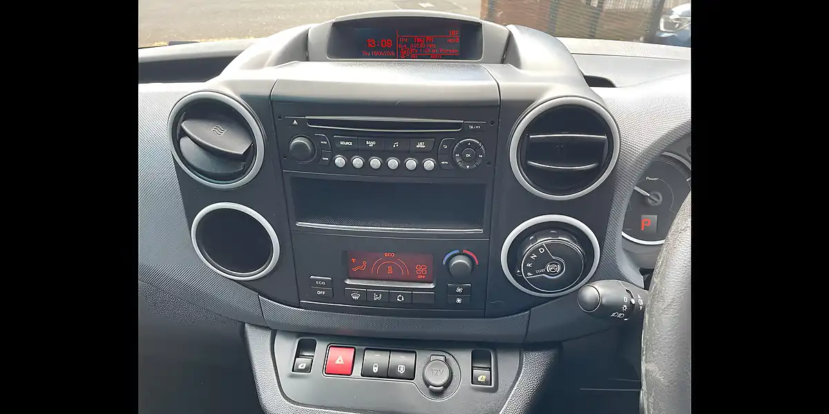 Used 2015 Peugeot E-Partner 636 Se Panel Van White - Interior and Exterior details 10
