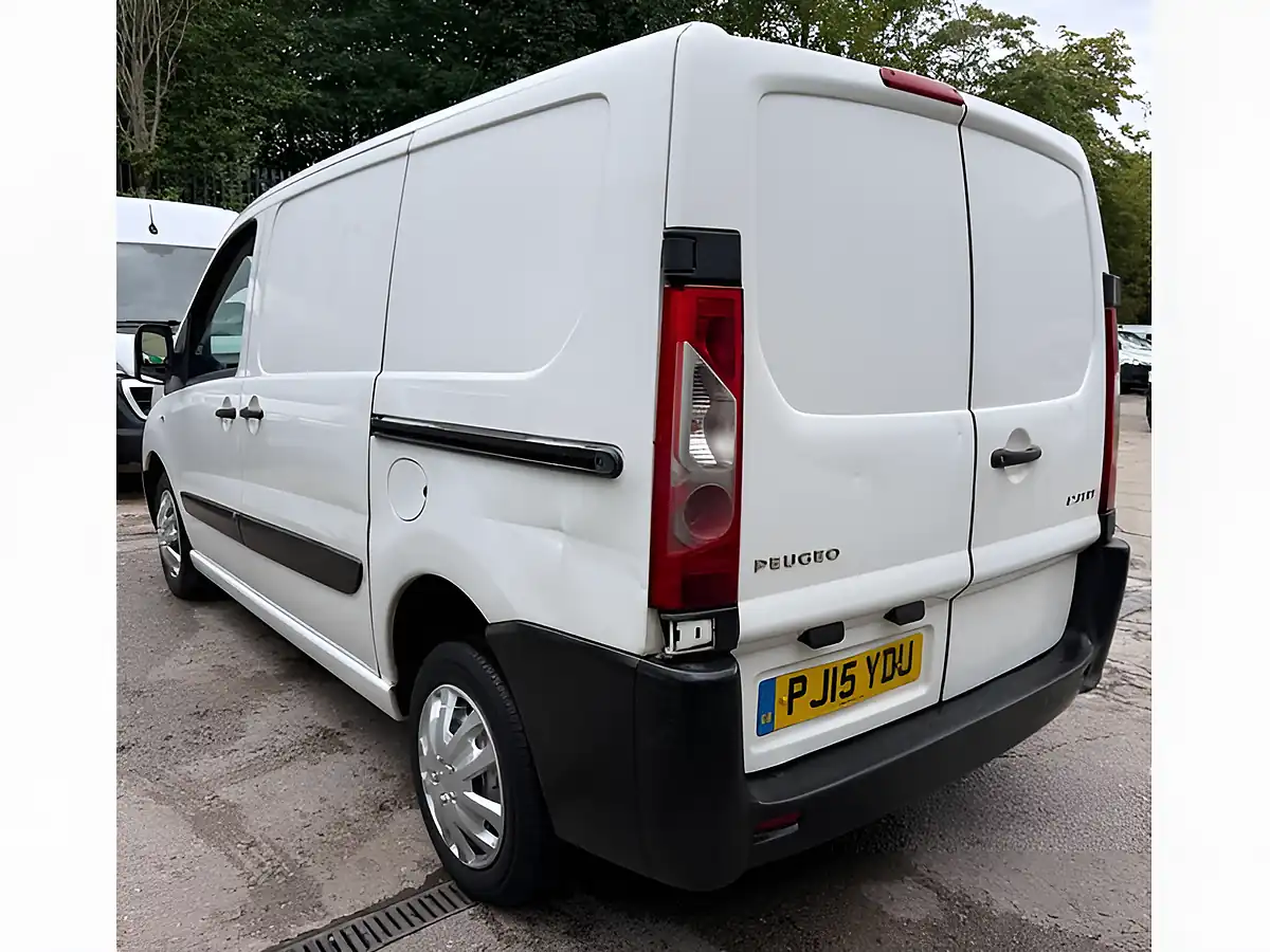 Used 2015 Peugeot Expert Professional White - Interior and Exterior details 9