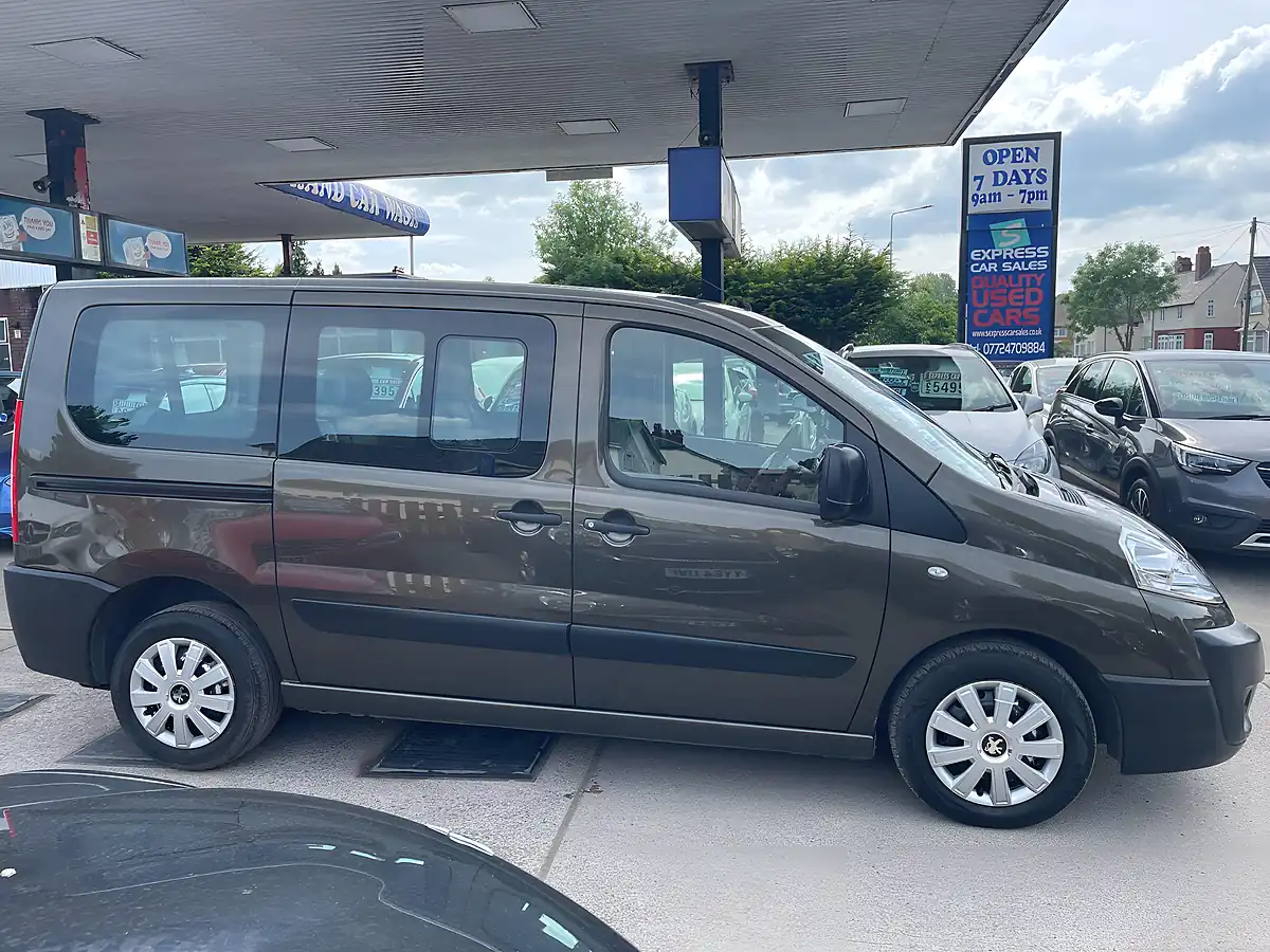 Used 2015 Peugeot Expert Tepee Tepee Comfort L1 Brown - Interior and Exterior details 3