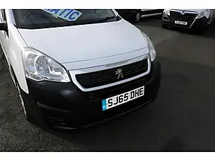Used 2015 Peugeot Partner 3 Seater White - Interior and Exterior details 11