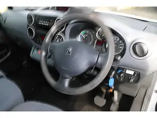 Used 2015 Peugeot Partner 3 Seater White - Interior and Exterior details 14