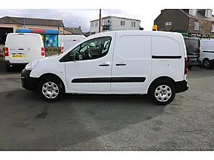 Used 2015 Peugeot Partner 3 Seater White - Interior and Exterior details 5