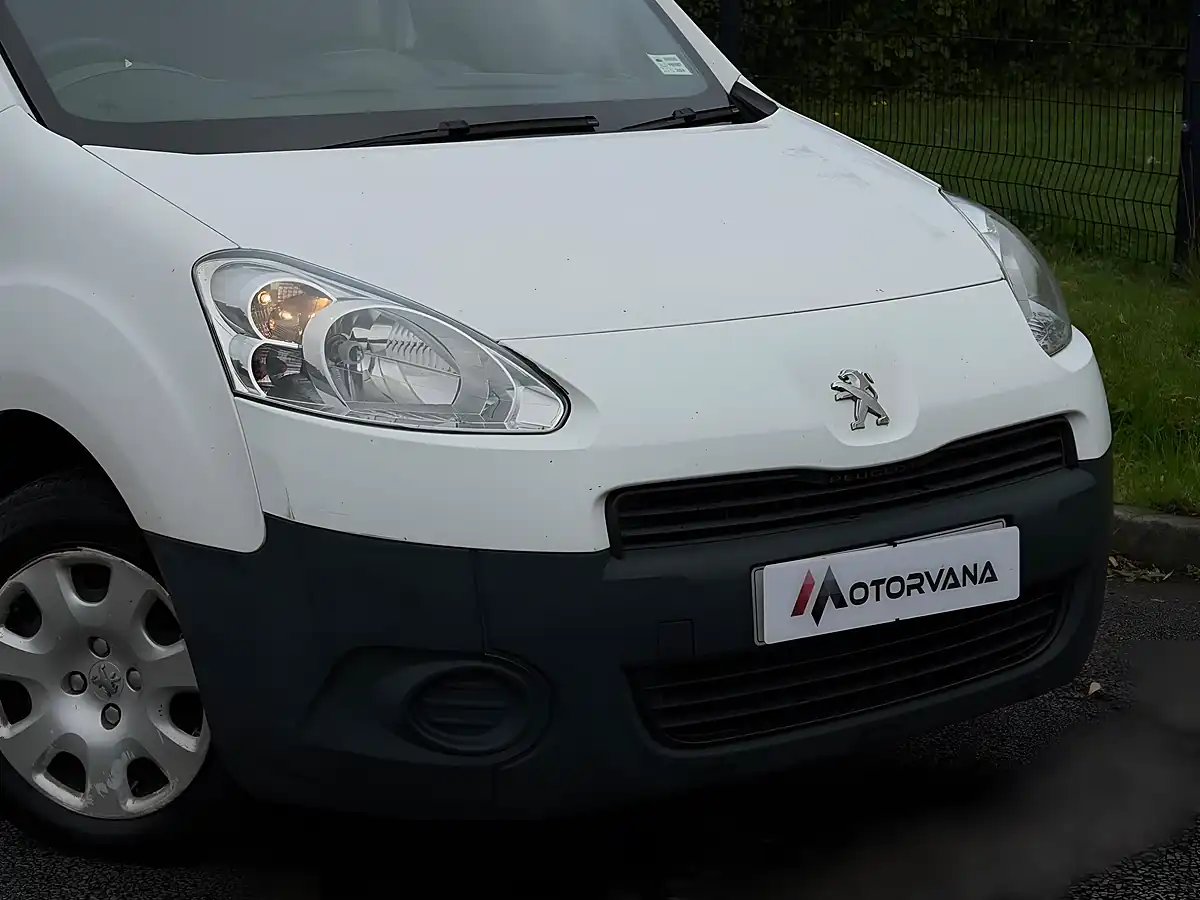 Used 2015 Peugeot Partner 625 Professional L1 White - Interior and Exterior details 2