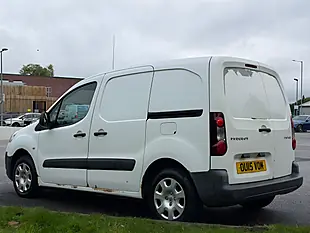 Used 2015 Peugeot Partner 625 Professional L1 White - Interior and Exterior details 9