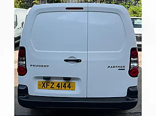 Used 2015 Peugeot Partner 750 Se White - Interior and Exterior details 10