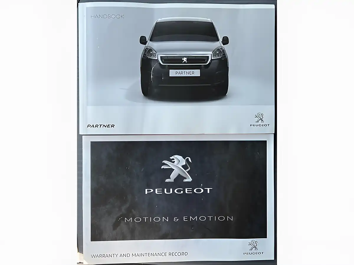 Used 2015 Peugeot Partner 750 Se White - Interior and Exterior details 20