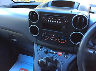 Used 2015 Peugeot Partner 850 Professional White - Interior and Exterior details 10