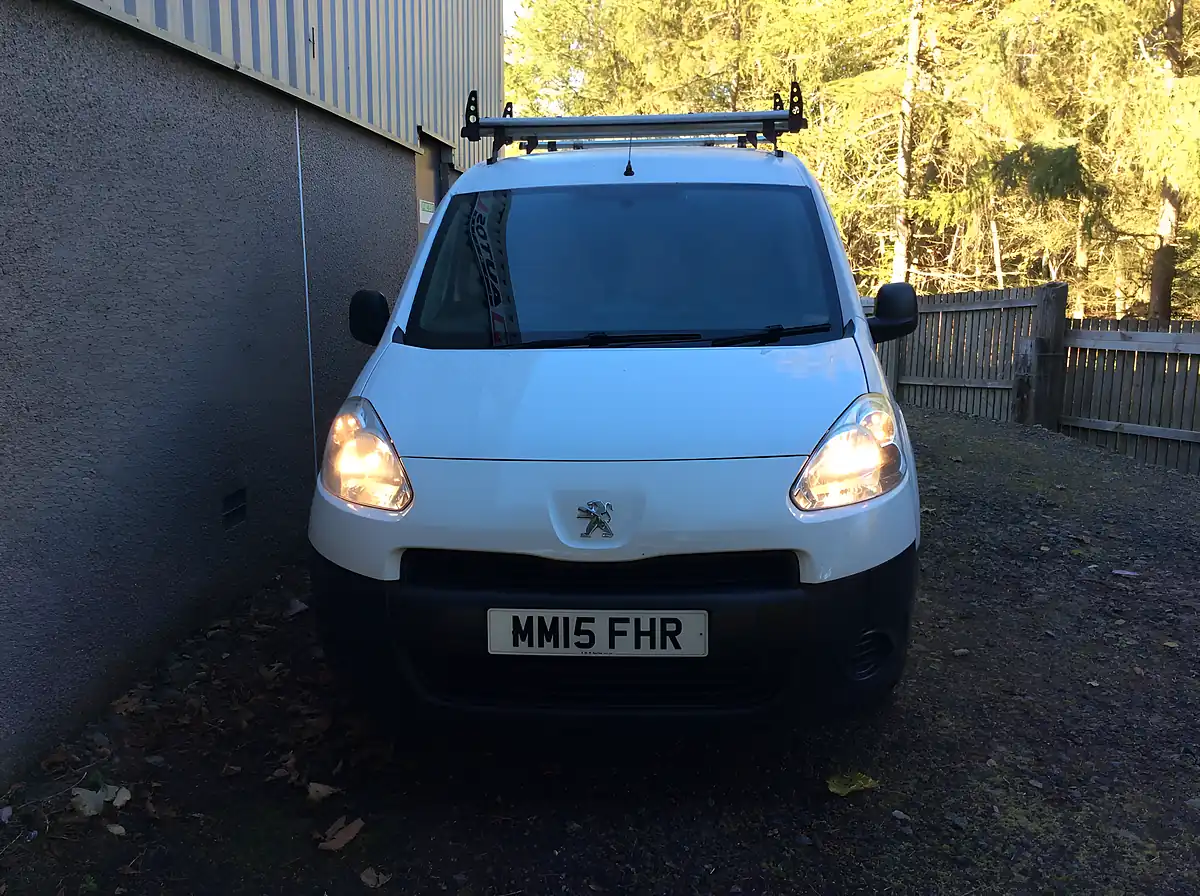 Used 2015 Peugeot Partner 850 Professional White - Interior and Exterior details 8