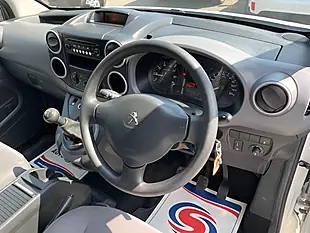 Used 2015 Peugeot Partner 850 S White - Interior and Exterior details 12