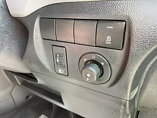 Used 2015 Peugeot Partner 850 S White - Interior and Exterior details 17