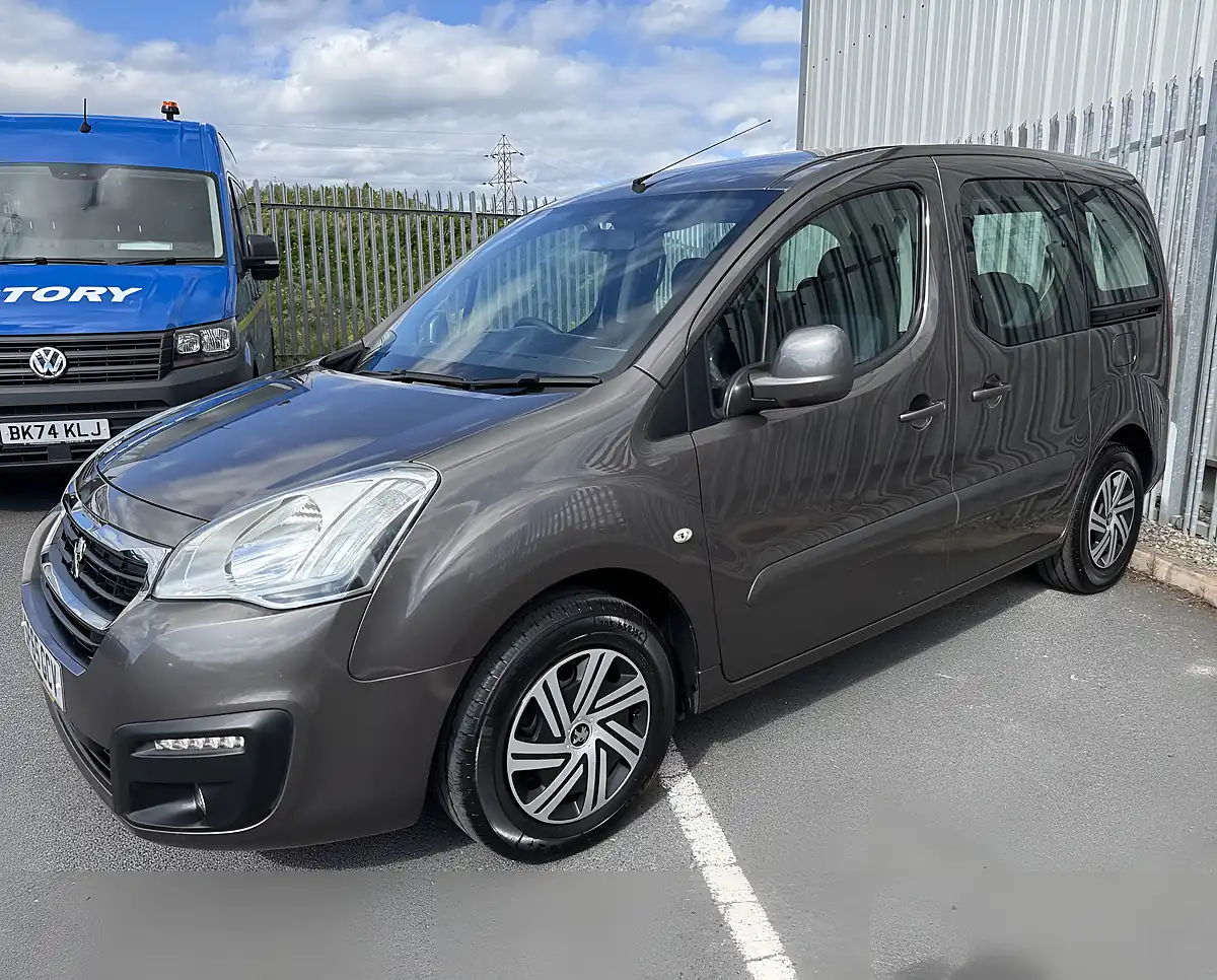Used 2015 Peugeot Partner Tepee Active Horizon Wheel Chair Access Grey - Interior and Exterior details 2