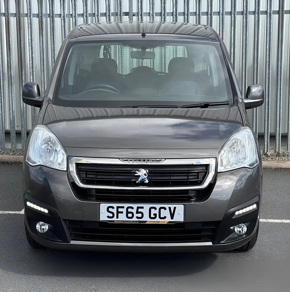 Used 2015 Peugeot Partner Tepee Active Horizon Wheel Chair Access Grey - Interior and Exterior details 3