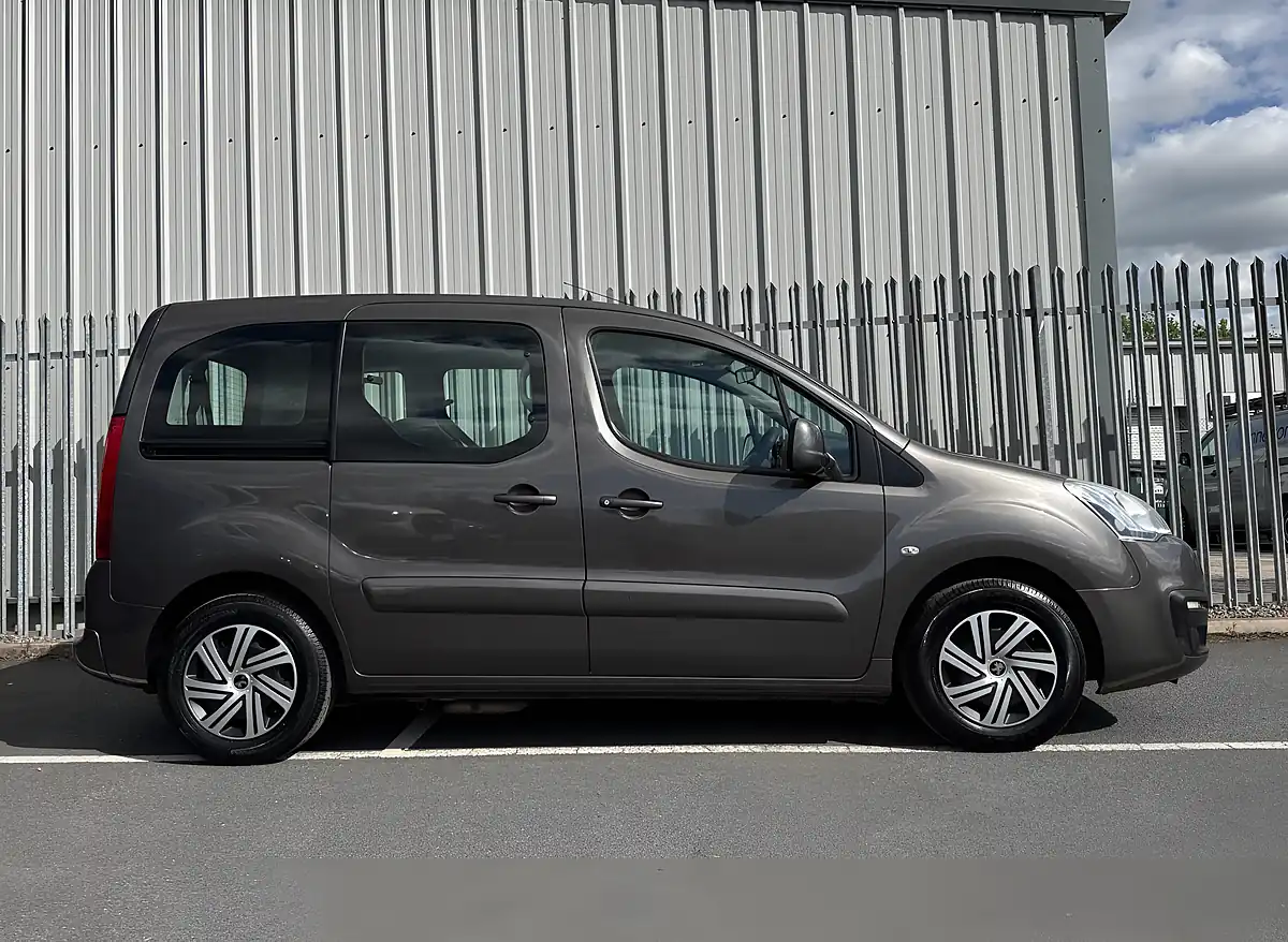Used 2015 Peugeot Partner Tepee Active Horizon Wheel Chair Access Grey - Interior and Exterior details 7