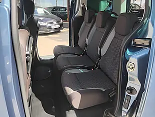 Used 2015 Peugeot Partner Tepee Outdoor Blue - Interior and Exterior details 15