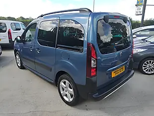 Used 2015 Peugeot Partner Tepee Outdoor Blue - Interior and Exterior details 6