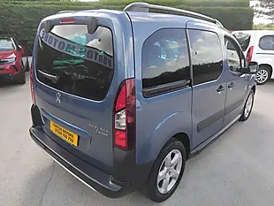 Used 2015 Peugeot Partner Tepee Outdoor Blue - Interior and Exterior details 8