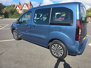 Used 2015 Peugeot Partner Tepee S Blue - Interior and Exterior details 5