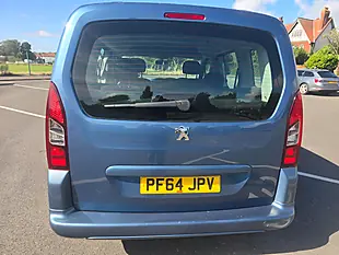 Used 2015 Peugeot Partner Tepee S Blue - Interior and Exterior details 8