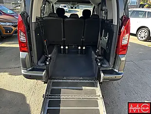 Used 2015 Peugeot Partner Tepee S Grey - Interior and Exterior details 13