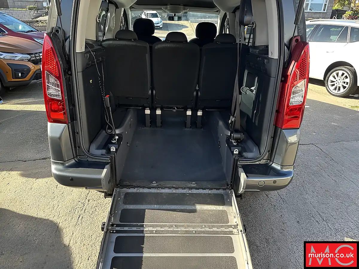 Used 2015 Peugeot Partner Tepee S Grey - Interior and Exterior details 13