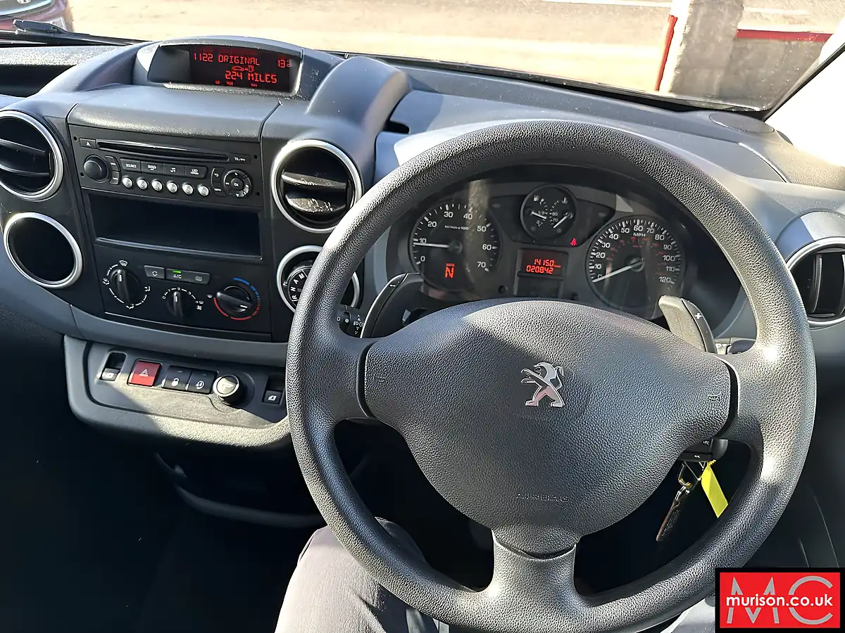 Used 2015 Peugeot Partner Tepee S Grey - Interior and Exterior details 19