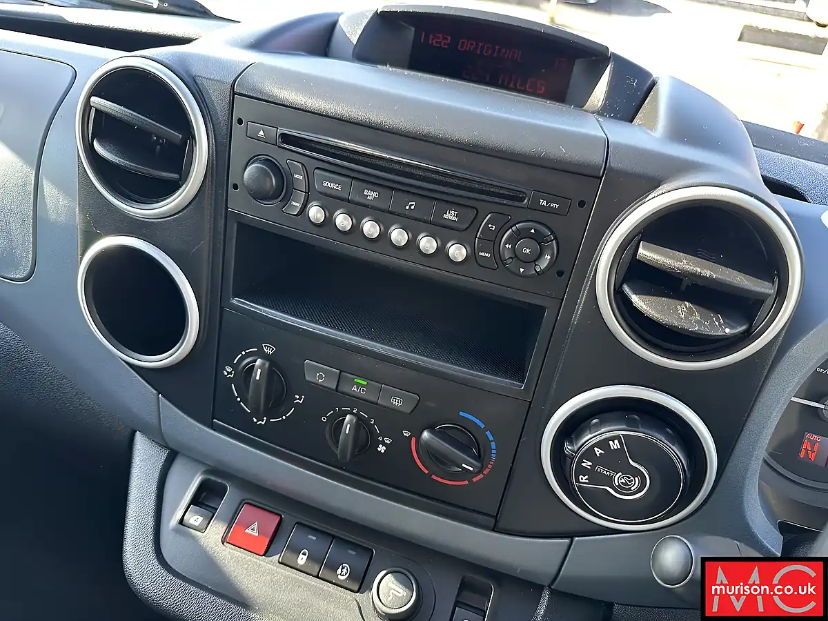 Used 2015 Peugeot Partner Tepee S Grey - Interior and Exterior details 20