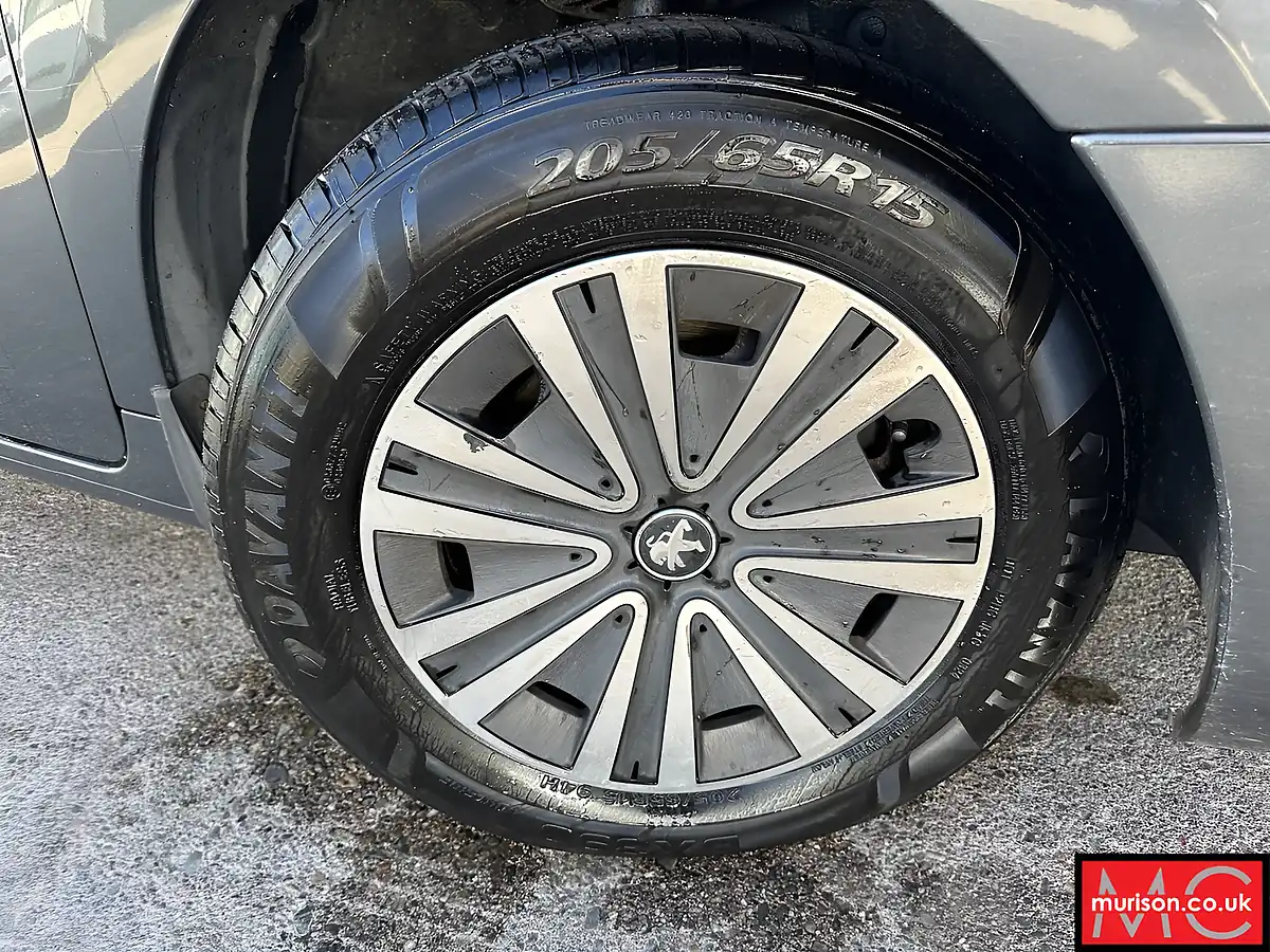 Used 2015 Peugeot Partner Tepee S Grey - Interior and Exterior details 3