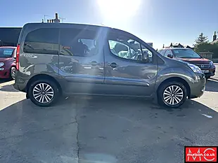 Used 2015 Peugeot Partner Tepee S Grey - Interior and Exterior details 4