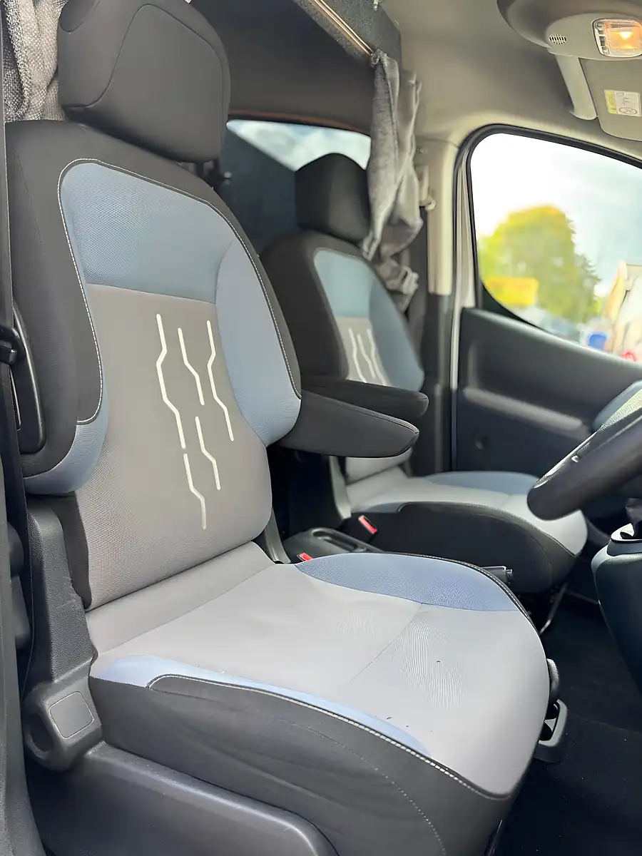 Used 2015 Peugeot Partner Tepee Tepee S Silver - Interior and Exterior details 12