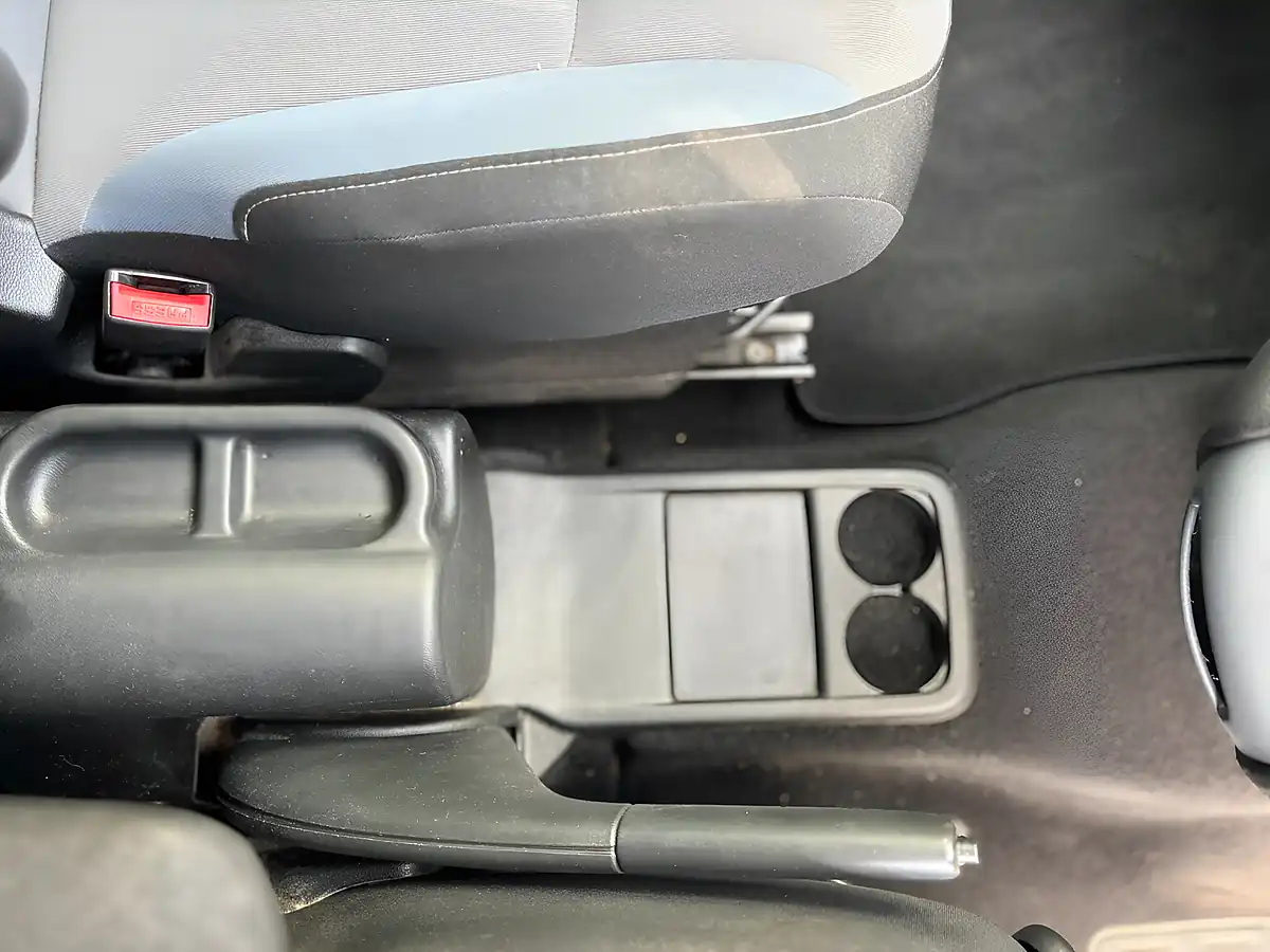 Used 2015 Peugeot Partner Tepee Tepee S Silver - Interior and Exterior details 17