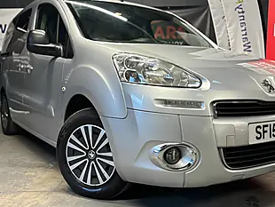Used 2015 Peugeot Partner Tepee Tepee S Silver - Interior and Exterior details 6