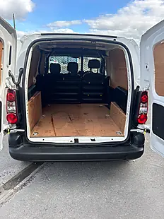 Used 2015 Peugeot Partner White - Interior and Exterior details 7
