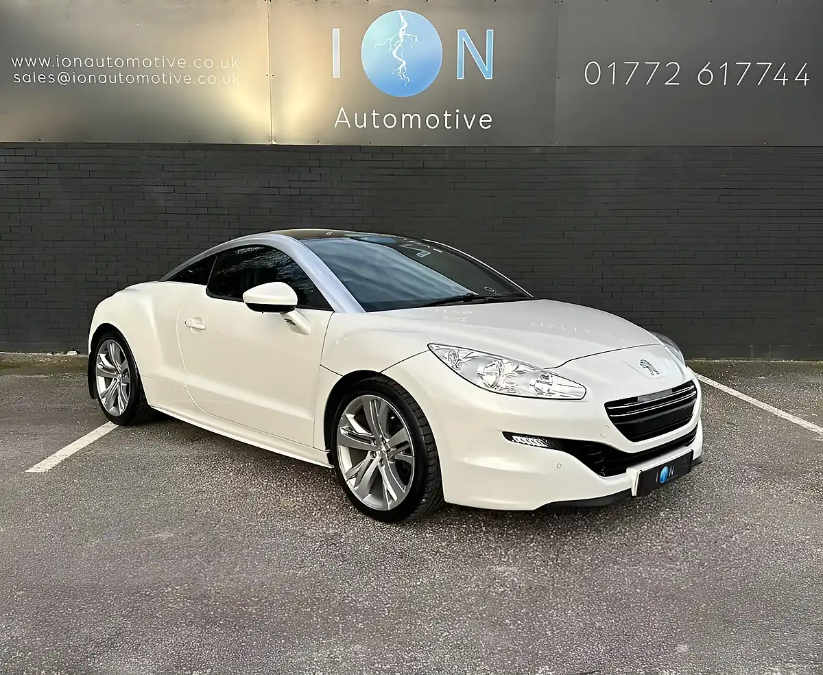 Used 2015 Peugeot Rcz GT Pearlescent White - Interior and Exterior details 11