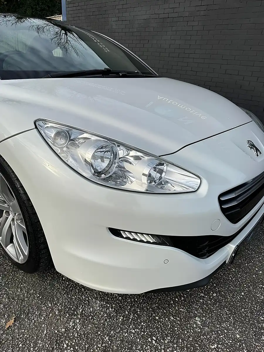 Used 2015 Peugeot Rcz GT Pearlescent White - Interior and Exterior details 6