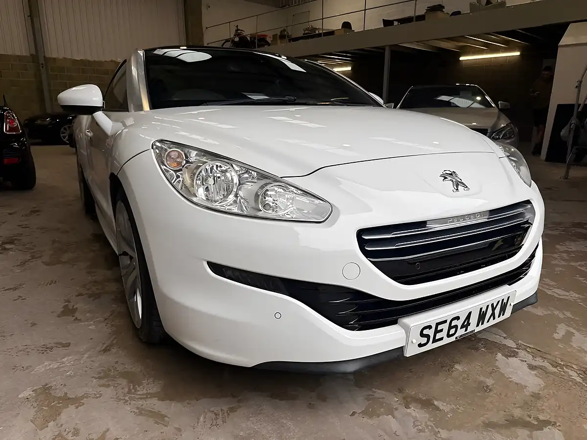 Used 2015 Peugeot Rcz GT White - Front View