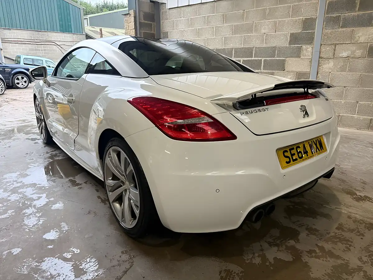 Used 2015 Peugeot Rcz GT White - Interior and Exterior details 4