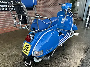 Used 2015 Piaggio Vespa Px Blue - Interior and Exterior details 11