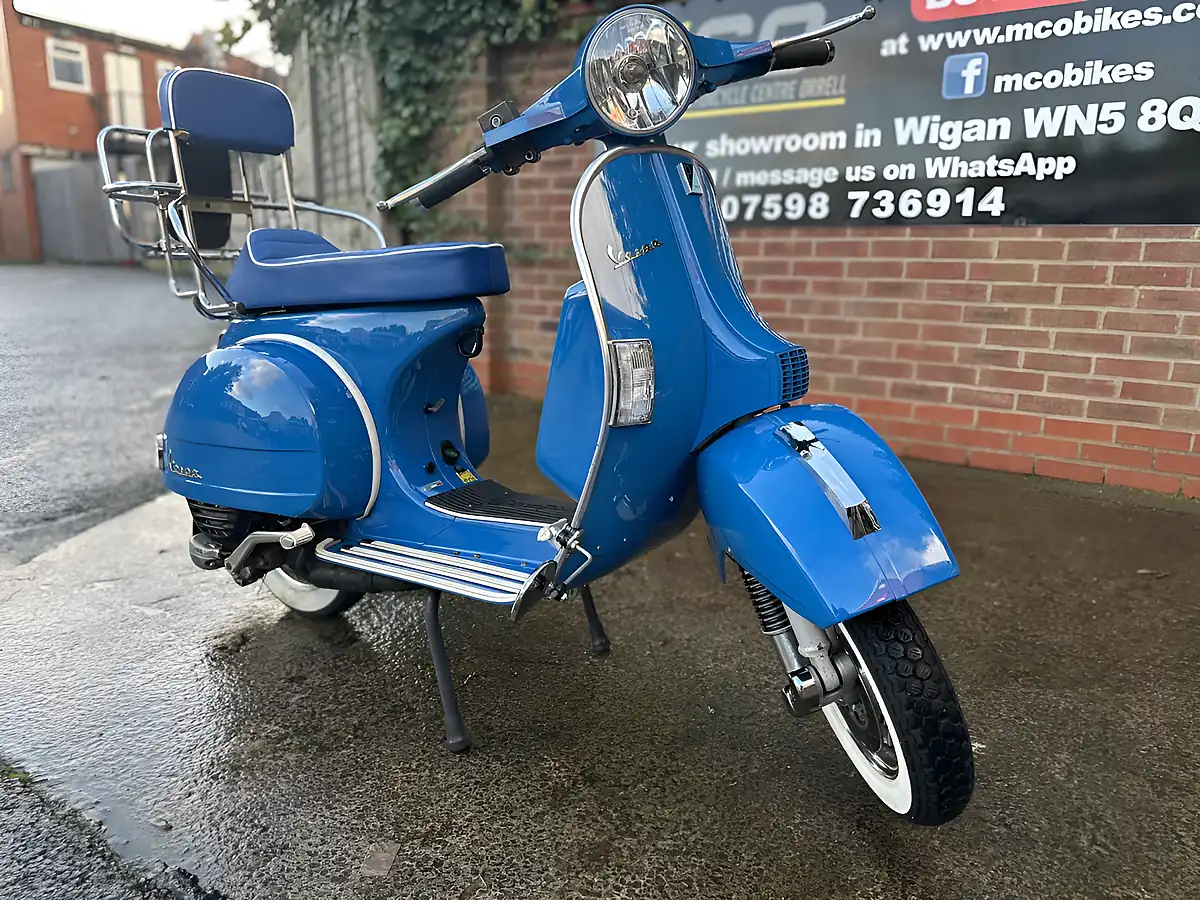 Used 2015 Piaggio Vespa Px Blue - Interior and Exterior details 2